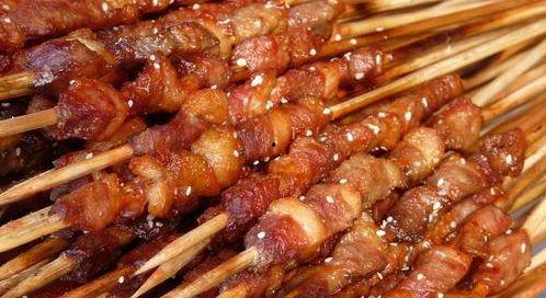 爆料烤面筋的新闻稿,火爆背后的食品安全与卫生问题 第3张 爆料烤面筋的新闻稿,火爆背后的食品安全与卫生问题 第3张